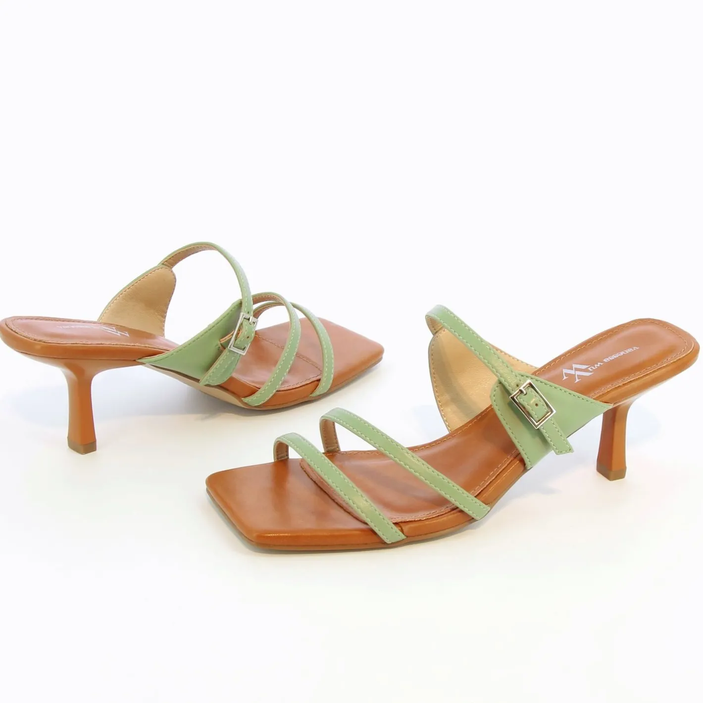 Vanessa Wu Mules Kitten Heel Axelle Vert Amande