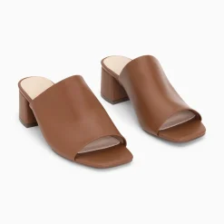 Vanessa Wu Mules Peep-Toe Helene Camel A Talon Hot
