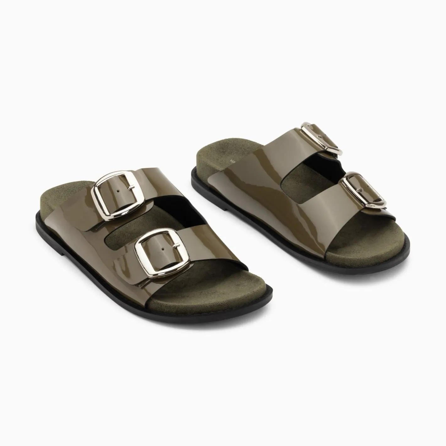 Vanessa Wu Mules Plates Celia Kaki Verni A Boucles Oversize Outlet
