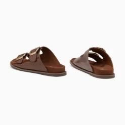 Vanessa Wu Mules Plates Celia Marron Verni A Boucles Oversize Online