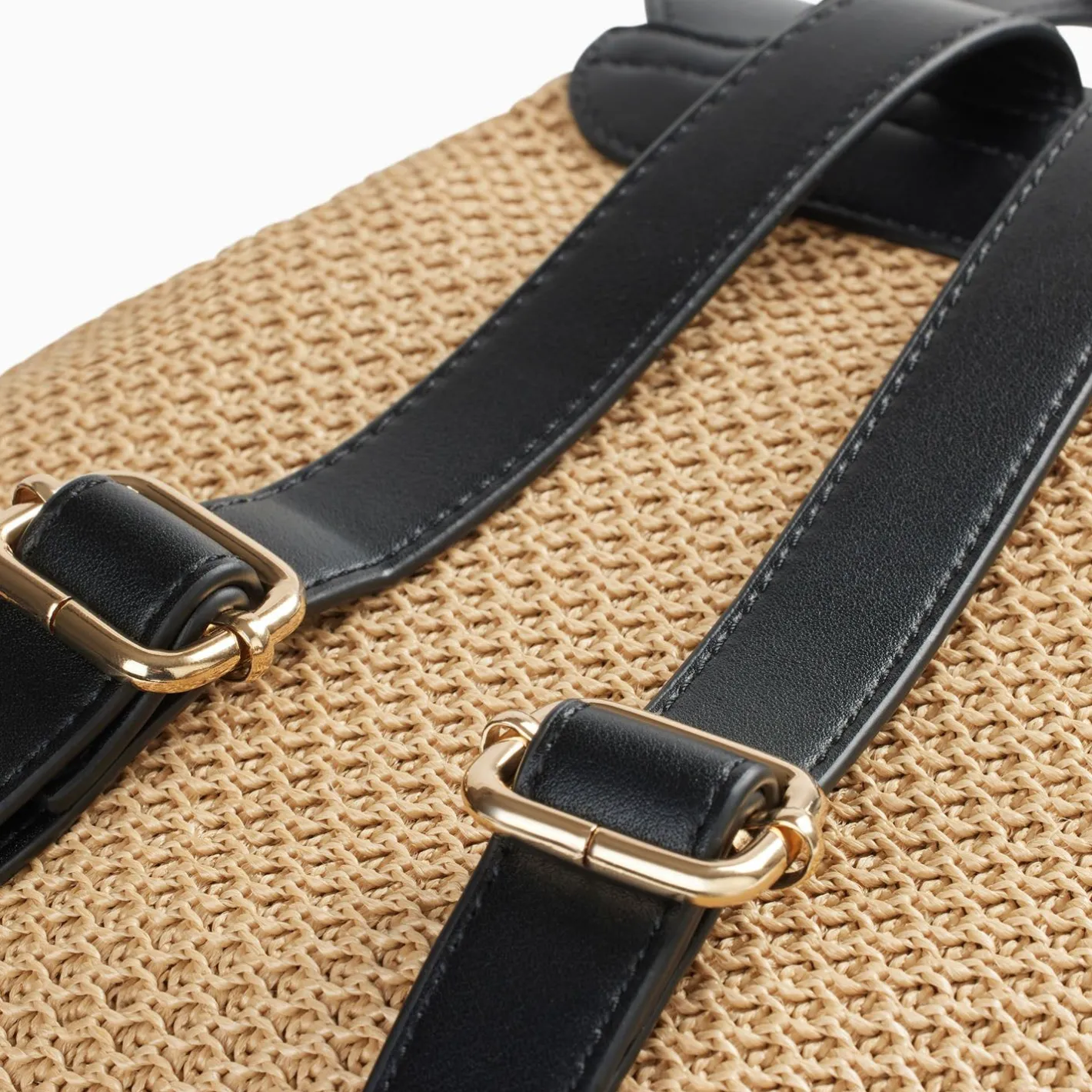 Vanessa Wu Sac A Dos Myriam En Raphia Beige Et Noir Clearance