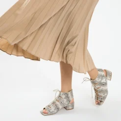 Vanessa Wu Sandales A Lacets Albane Imprime Serpent Outlet