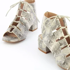 Vanessa Wu Sandales A Lacets Albane Imprime Serpent Outlet