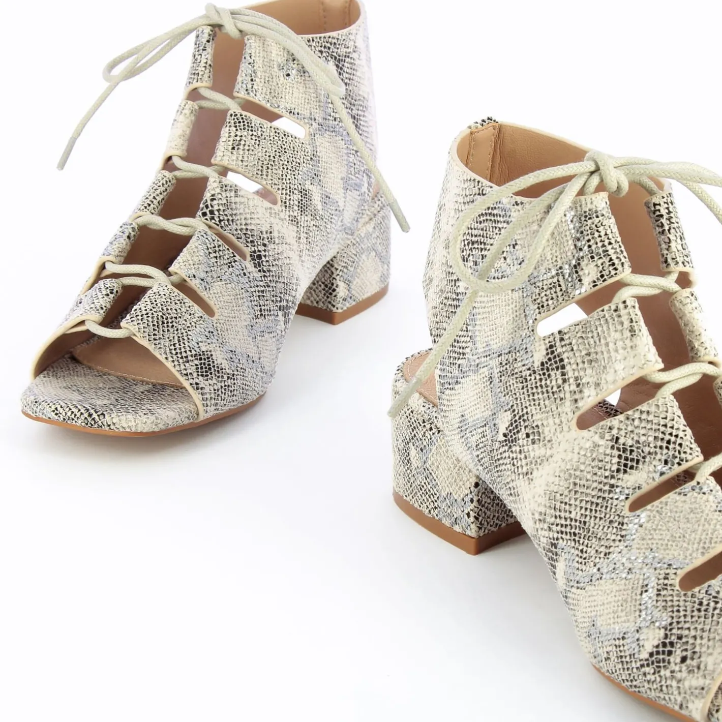 Vanessa Wu Sandales A Lacets Albane Imprime Serpent Outlet