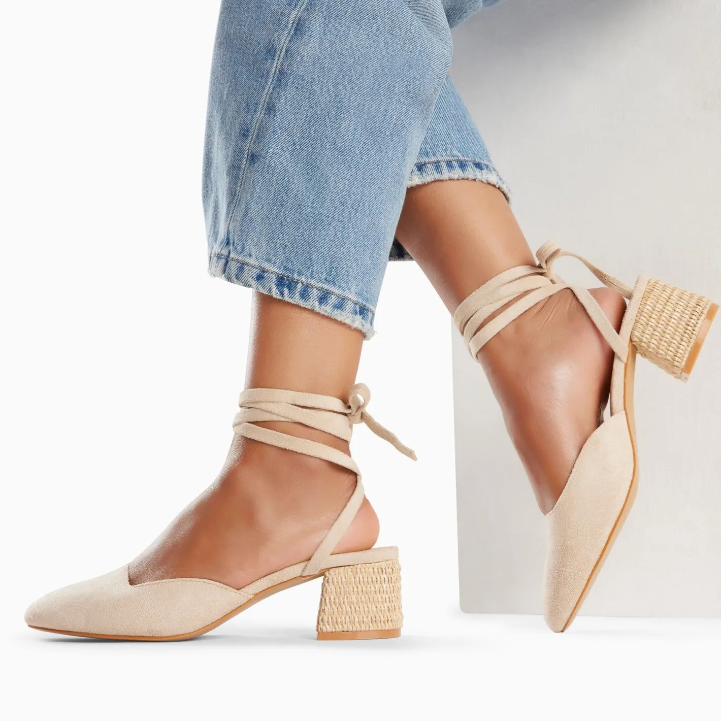 Vanessa Wu Sandales A Talon Inna Beiges A Lacets Outlet