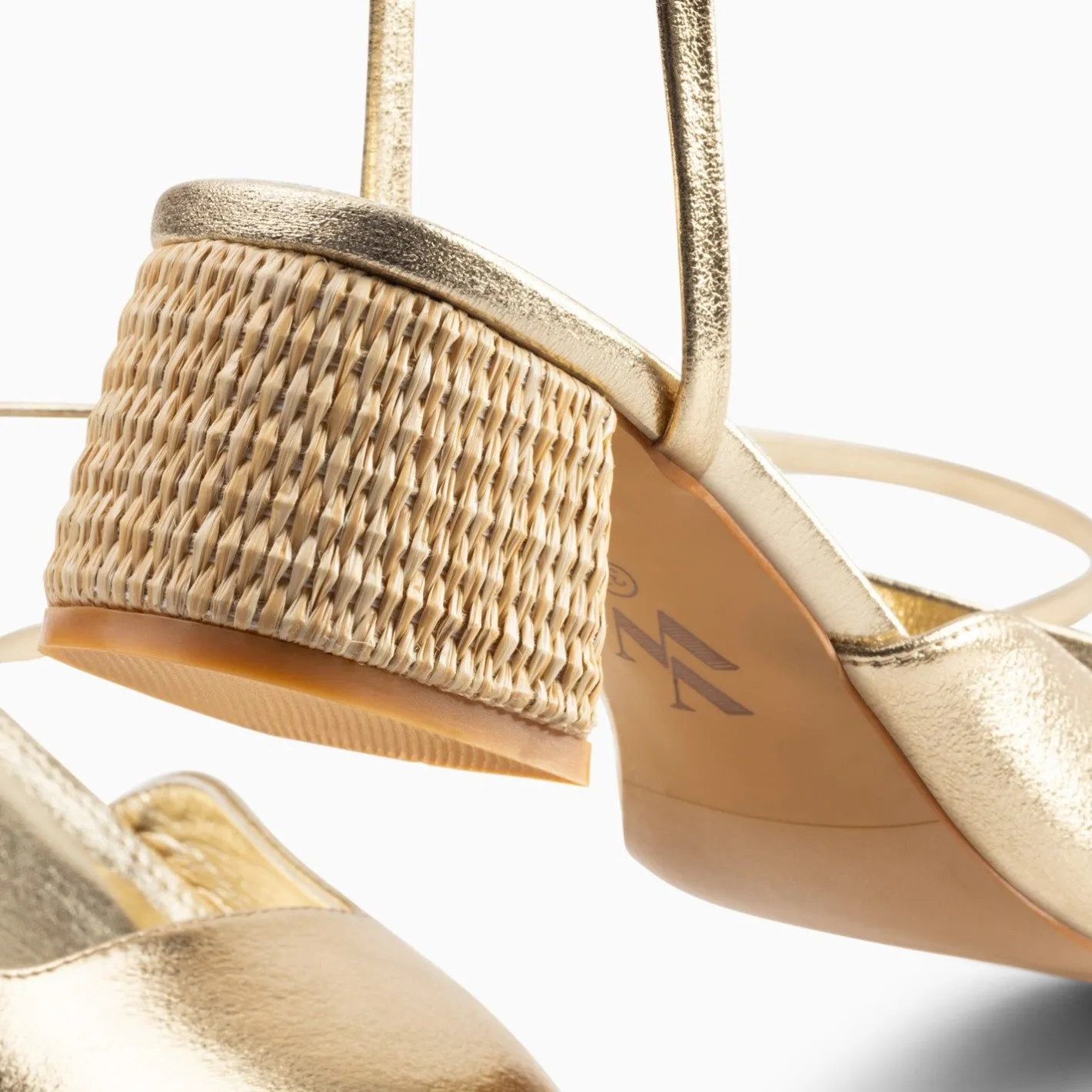 Vanessa Wu Sandales A Talon Inna Or A Lacets Discount