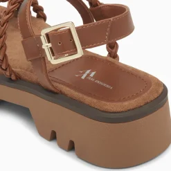 Vanessa Wu Sandales Bonnie Camel A Brides Tressees Et Plateforme Crantee Best