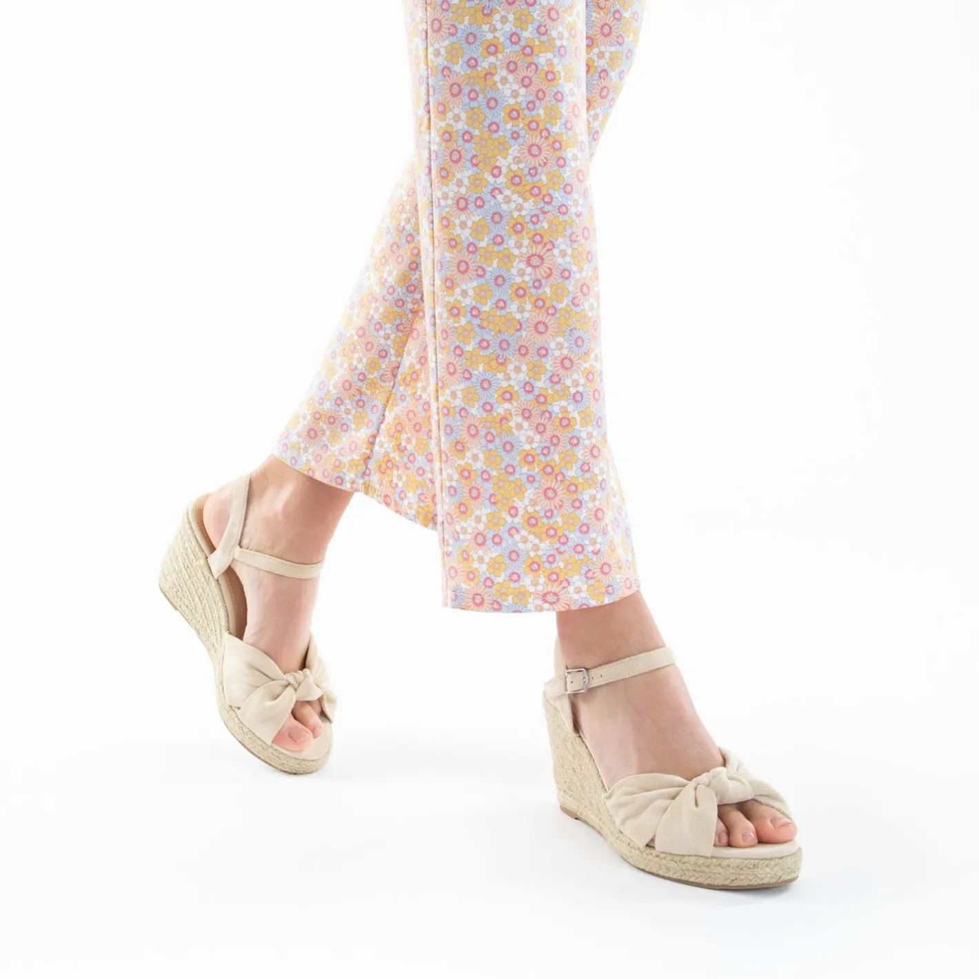 Vanessa Wu Sandales Compensees Nouees Zoella Beige Clair