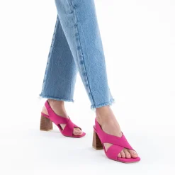 Vanessa Wu Sandales Dakota Fuchsia A Brides Croisees Et Talon Haut Sale