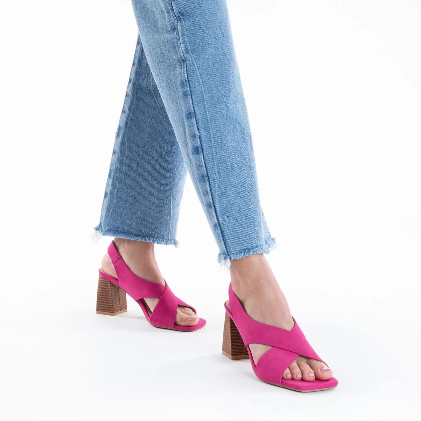 Vanessa Wu Sandales Dakota Fuchsia A Brides Croisees Et Talon Haut Sale
