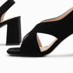 Vanessa Wu Sandales Lauren Noires A Brides Croisees Et Talon Haut New