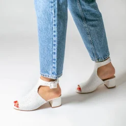 Vanessa Wu Sandales Manuella Blanches Tressees Peep-Toe Sale