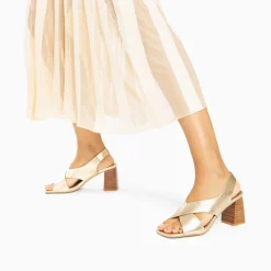Vanessa Wu Sandales Maxinne Or A Brides Croisees Et Talon Haut New
