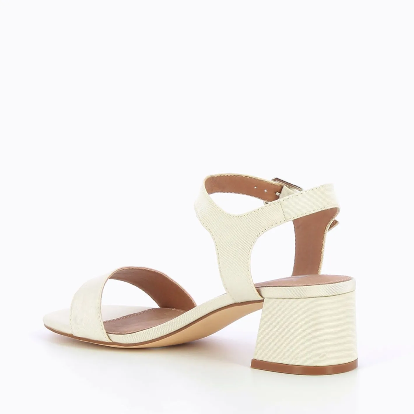 Vanessa Wu Sandales Melissa Beiges A Petit Talon Epais Sale