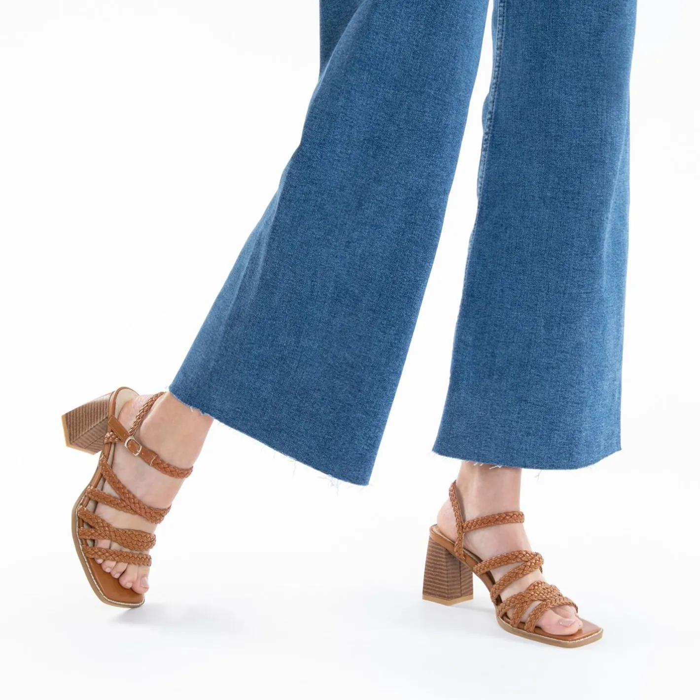 Vanessa Wu Sandales Miranda Camel A Multibrides Tressees Et Talon Haut Clearance