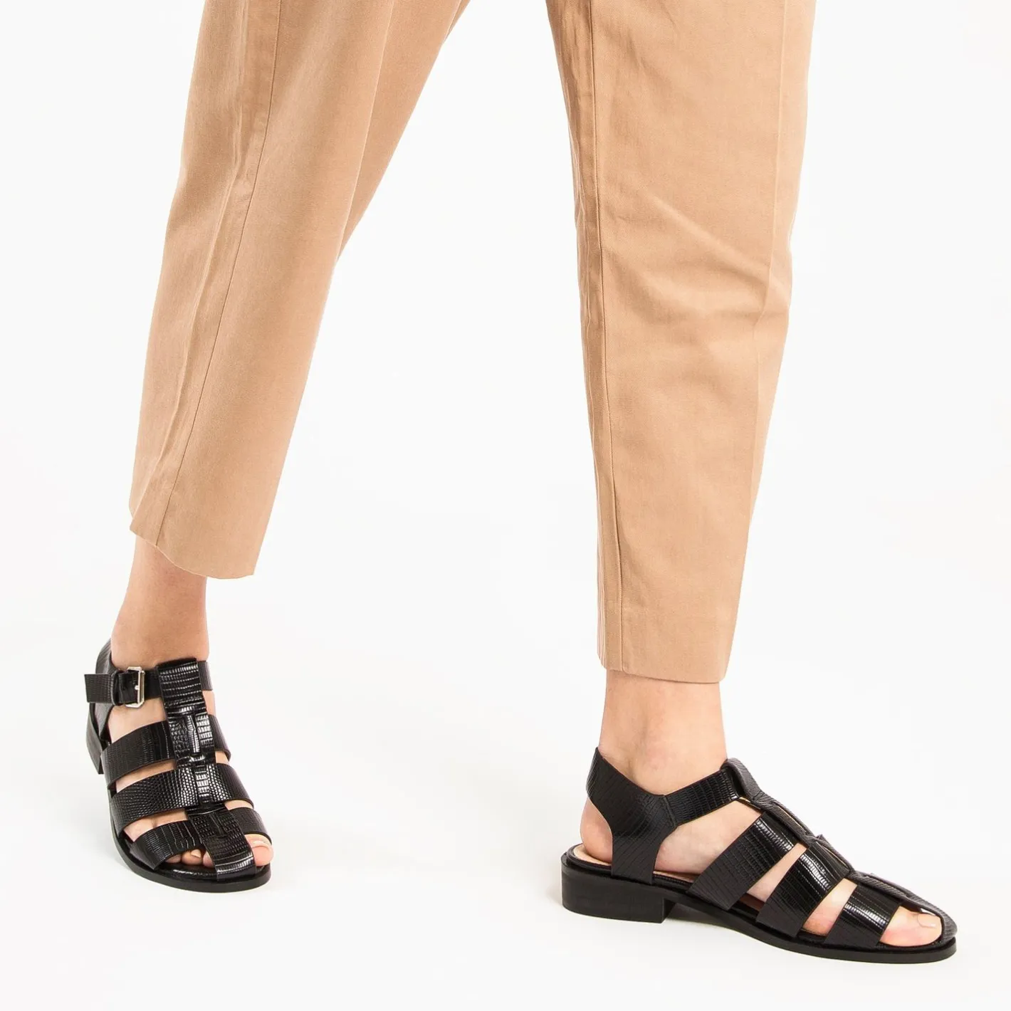 Vanessa Wu Sandales Plates Arielle Noires Style Pecheur Online