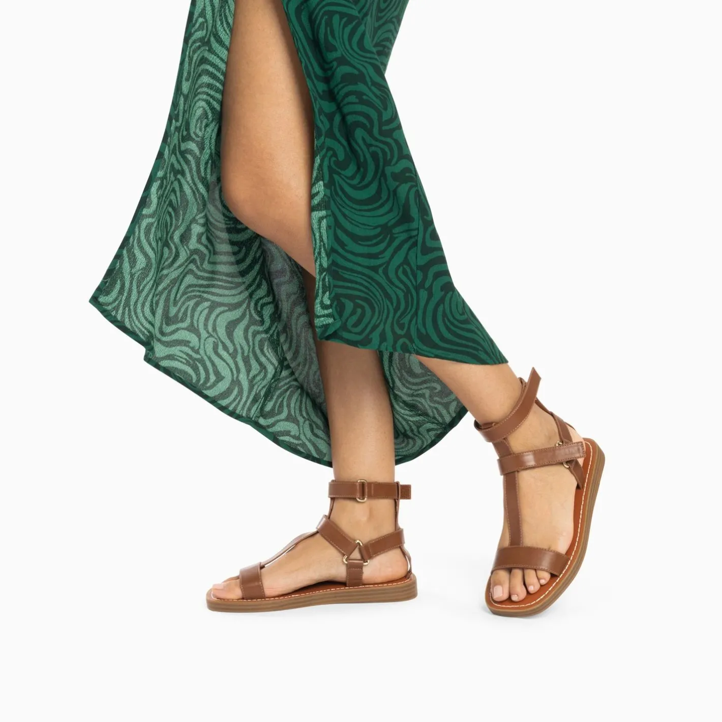 Vanessa Wu Sandales Plates Assia Camel A Scratchs Best