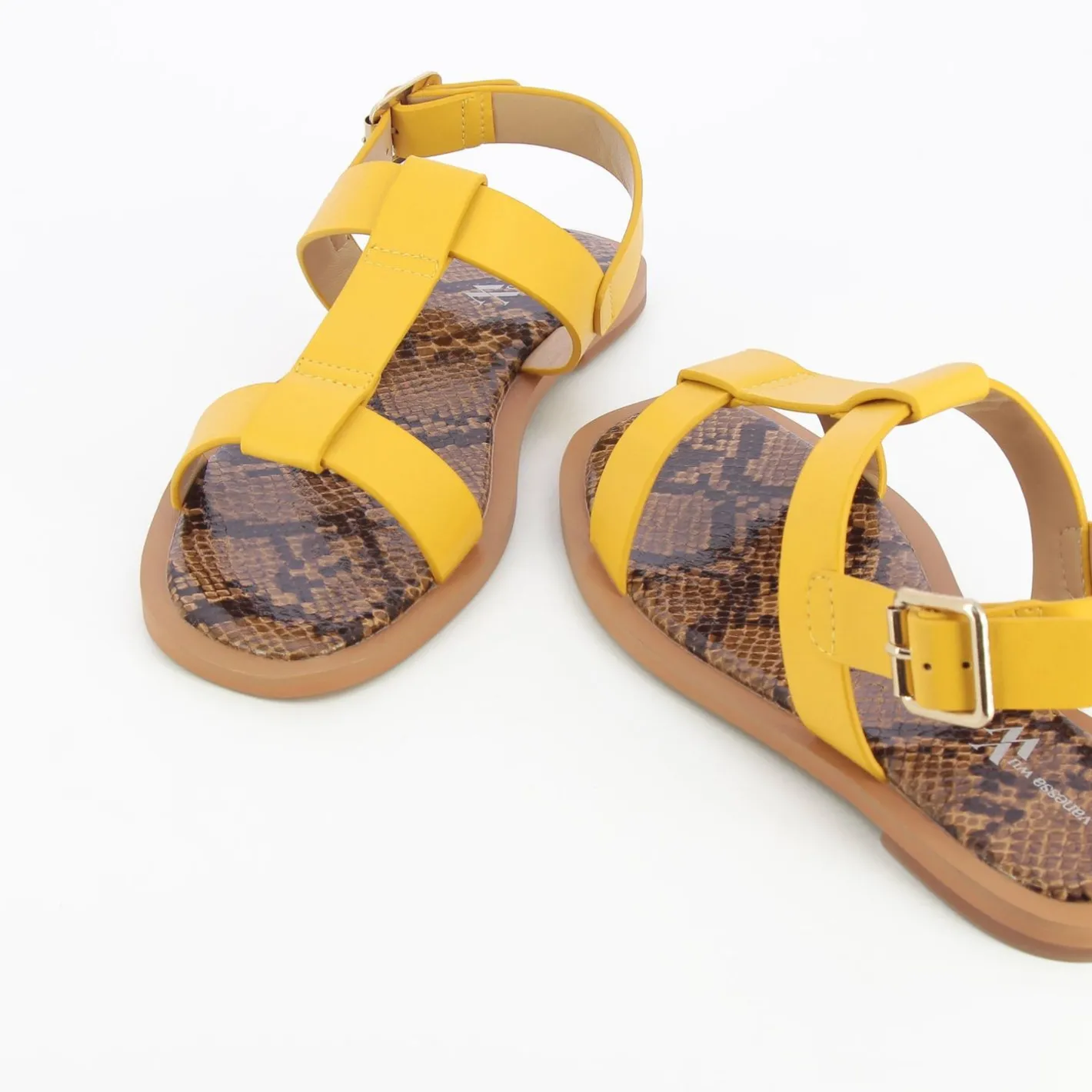 Vanessa Wu Sandales Plates Astrid Jaunes Outlet