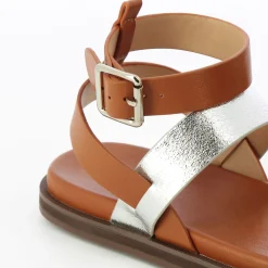 Vanessa Wu Sandales Plates Ninon Camel A Brides Argent Et Jaune Hot