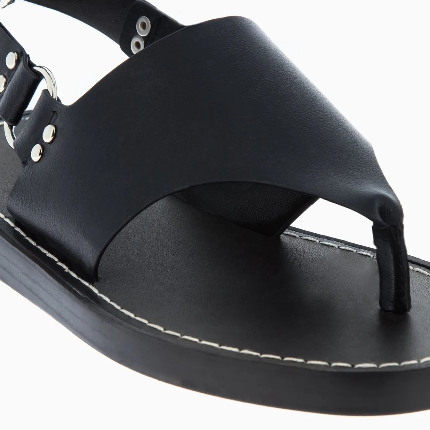 Vanessa Wu Sandales Tina Noires A Bride Entre-Doigts Outlet