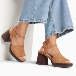 Vanessa Wu Sandales Tyrah Camel A Plateforme Et Talon Bois Discount